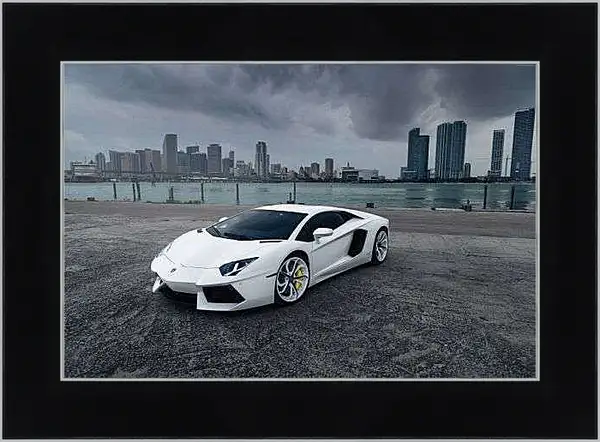 Картина в раме - Ламборгини на фоне города