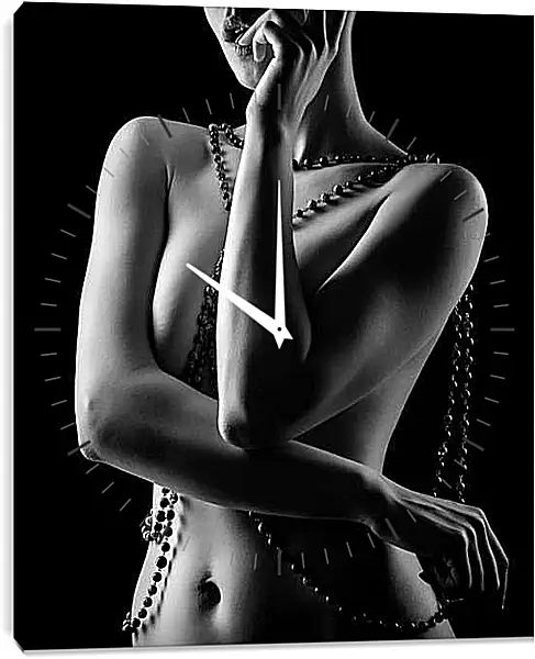 Часы картина - Тело девушки в бусах