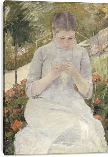 Постер на подрамнике - Молодая женщина за шитьём в саду. Кэссетт (Кассатт) Мэри Стивенсон