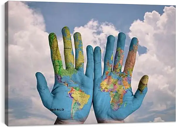 Постер на подрамнике - Карта мира на ладонях