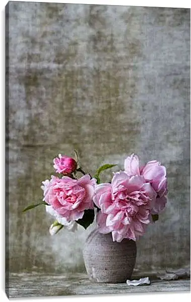 Постер на подрамнике - Пионы в вазе