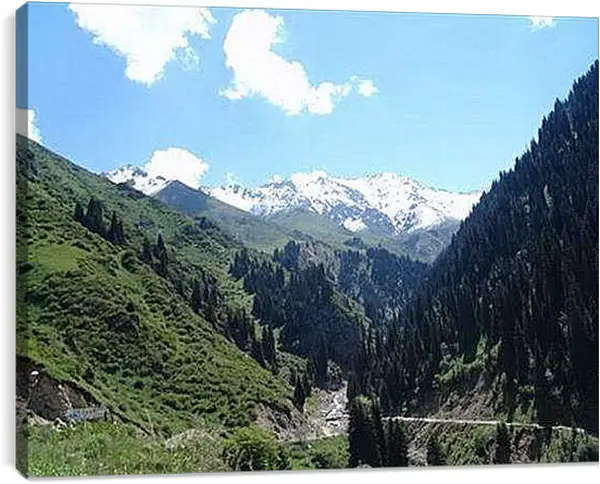 Постер на подрамнике - Горы Алматы