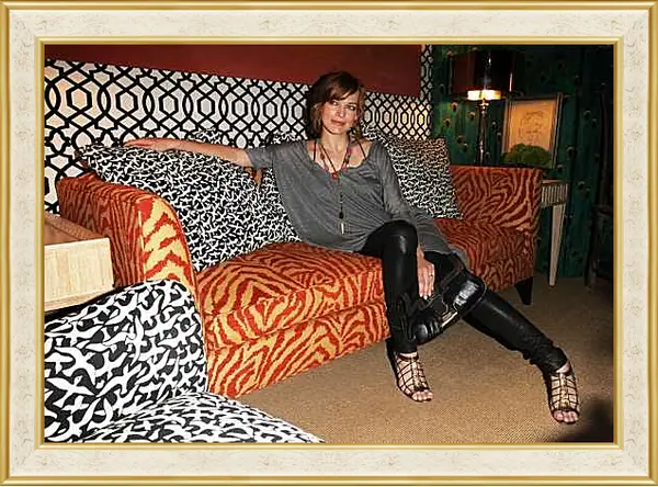 Картина в раме - Милла Йовович. Milla Jovovich