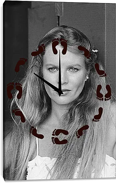 Часы картина - Ким Бейсингер. Kim Basinger