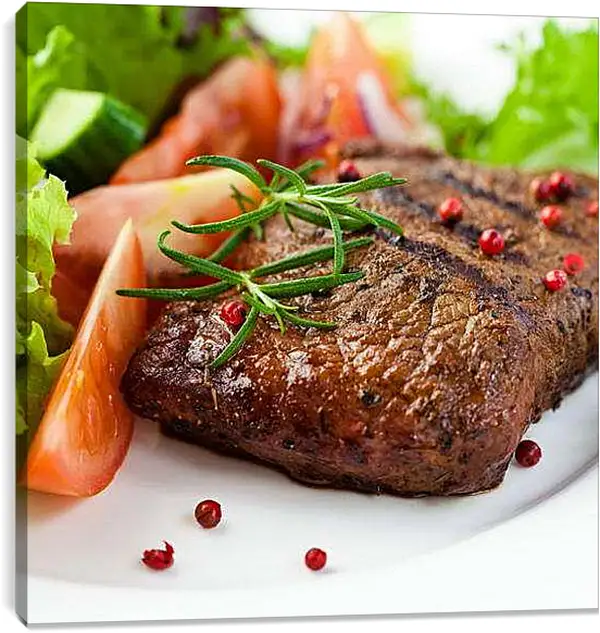 Постер на подрамнике - Стейк и овощи. Аппетитный стейк.