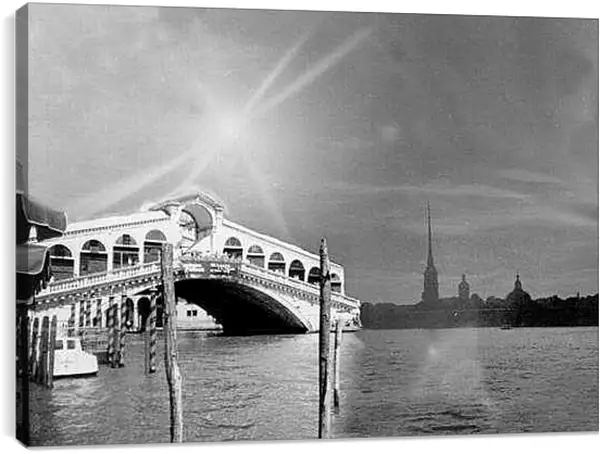Постер на подрамнике - Мост на реке Неве