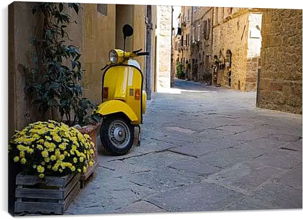 Постер на подрамнике - Жёлтая Веспа