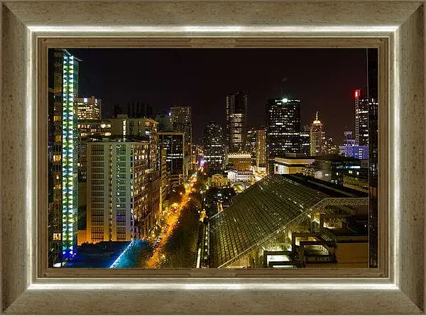 Картина в раме - Оживленная улица