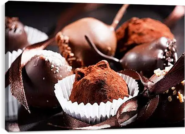 Постер на подрамнике - Шоколадный трюфель. Сладкое Искушение.