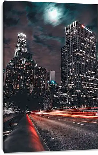 Постер на подрамнике - В свете луны