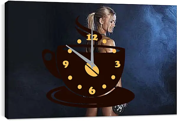 Часы картина - Блондинка стоит полубоком с двумя гантелями