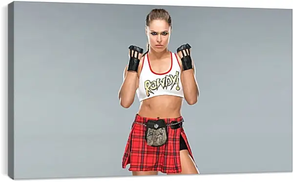Постер на подрамнике - UFC. MMA. Ронда Роузи в стойке. Постер на подрамнике - UFC. MMA. Ронда Роузи в стойке.