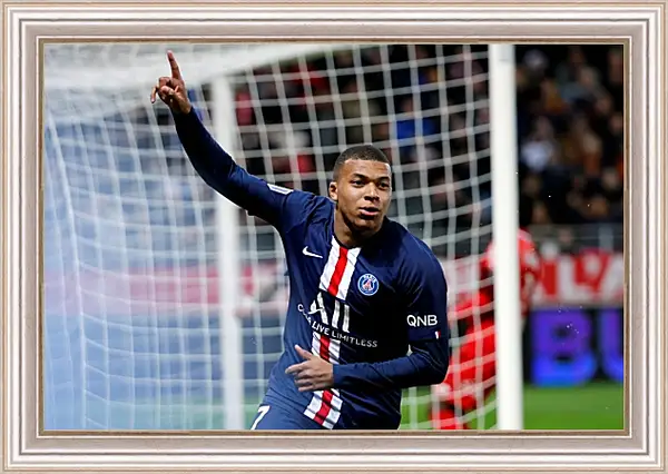 Картина в раме - Килиан Мбаппе. Kylian Mbappé Картина в раме - Килиан Мбаппе. Kylian Mbappé