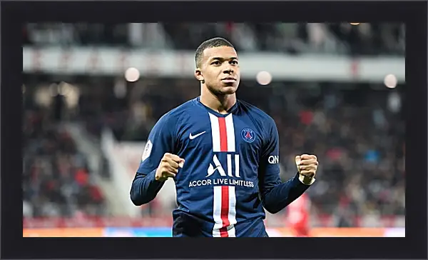 Картина в раме - Килиан Мбаппе. Kylian Mbappé Картина в раме - Килиан Мбаппе. Kylian Mbappé