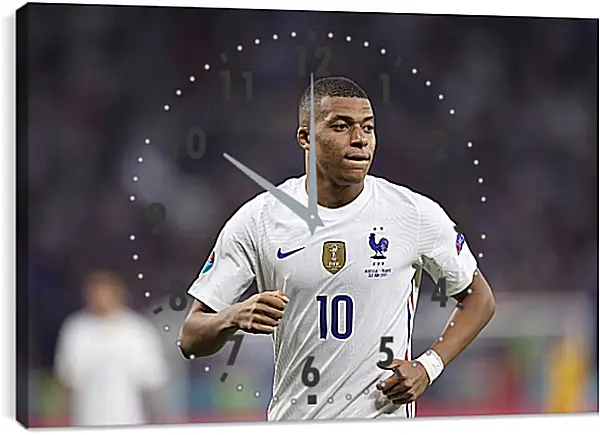 Часы картина - Килиан Мбаппе. Kylian Mbappé Часы картина - Килиан Мбаппе. Kylian Mbappé