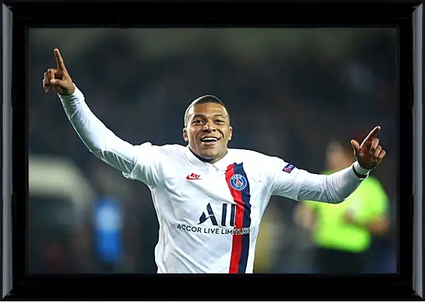 Картина в раме - Килиан Мбаппе. Kylian Mbappé Картина в раме - Килиан Мбаппе. Kylian Mbappé