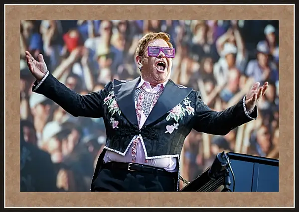 Картина в раме - Элтон Джон. Elton John Картина в раме - Элтон Джон. Elton John
