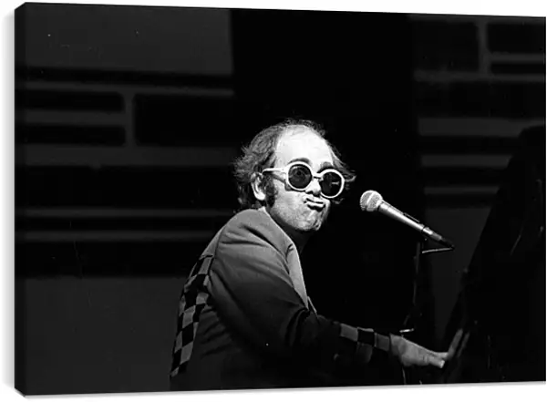 Постер на подрамнике - Элтон Джон. Elton John Постер на подрамнике - Элтон Джон. Elton John
