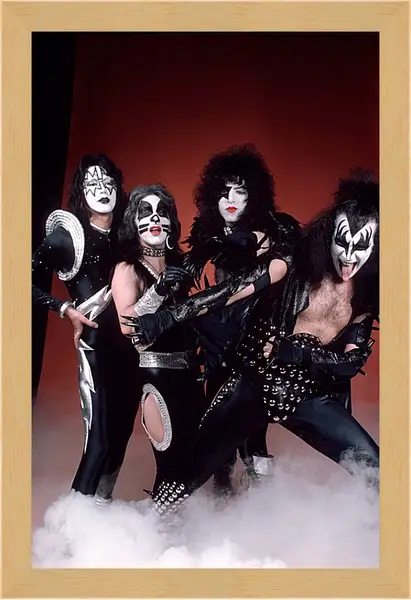 Картина в раме - Кисс. Kiss Картина в раме - Кисс. Kiss