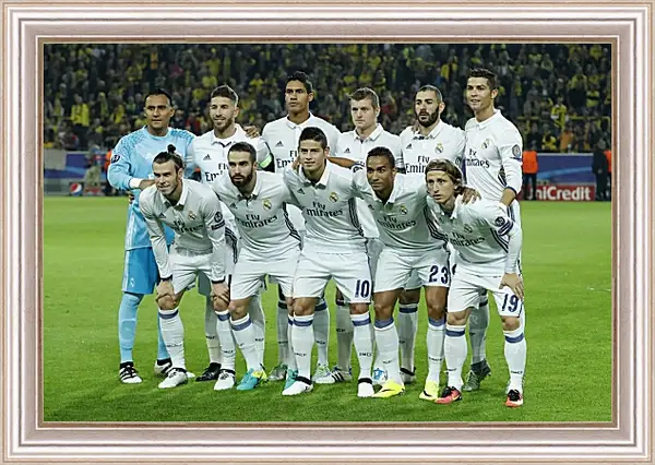 Картина в раме - Фото перед матчем ФК Реал Мадрид. FC Real Madrid Картина в раме - Фото перед матчем ФК Реал Мадрид. FC Real Madrid
