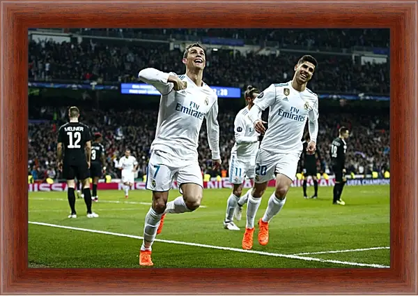 Картина в раме - Празднование гола. ФК Реал Мадрид. FC Real Madrid Картина в раме - Празднование гола. ФК Реал Мадрид. FC Real Madrid