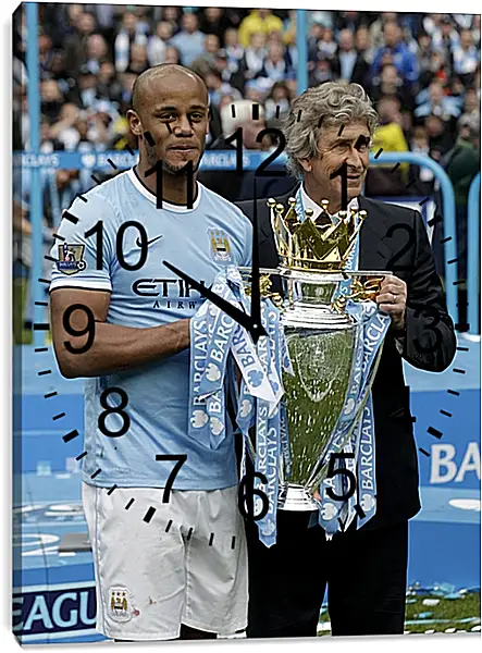 Часы картина - Компани с кубком. Манчестер Сити. Manchester City Часы картина - Компани с кубком. Манчестер Сити. Manchester City