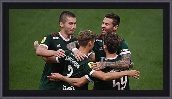 Картина в раме - Празднование гола. Локомотив Москва. Lokomotiv Moscow Картина в раме - Празднование гола. Локомотив Москва. Lokomotiv Moscow