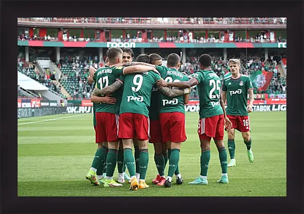 Картина в раме - Празднование гола. Локомотив Москва. Lokomotiv Moscow Картина в раме - Празднование гола. Локомотив Москва. Lokomotiv Moscow