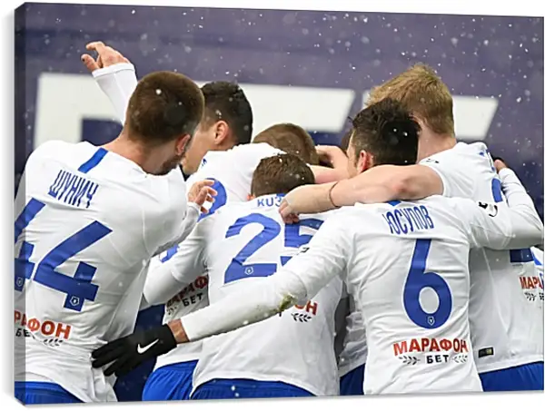 Постер на подрамнике - Празднование гола. ФК Динамо Москва. FC Dynamo Moscow Постер на подрамнике - Празднование гола. ФК Динамо Москва. FC Dynamo Moscow