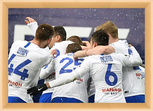 Картина в раме - Празднование гола. ФК Динамо Москва. FC Dynamo Moscow Картина в раме - Празднование гола. ФК Динамо Москва. FC Dynamo Moscow