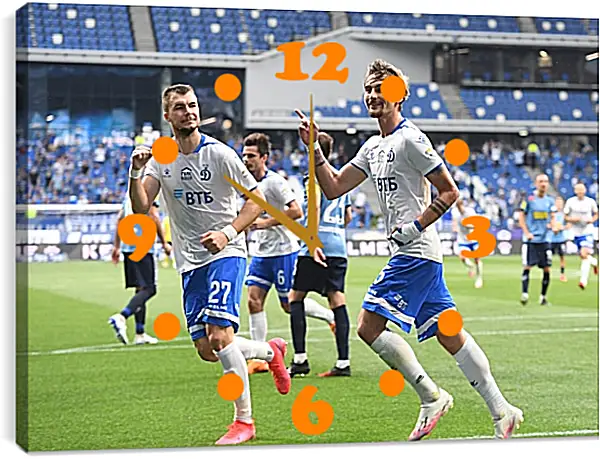Часы картина - Празднование гола. ФК Динамо Москва. FC Dynamo Moscow Часы картина - Празднование гола. ФК Динамо Москва. FC Dynamo Moscow