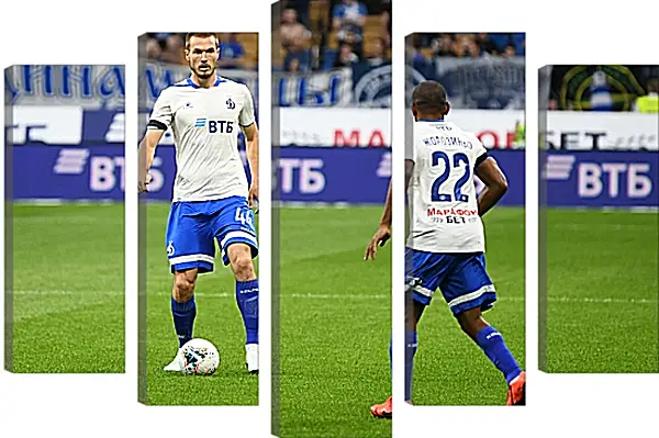 Модульная картина - Контроль мяча. ФК Динамо Москва. FC Dynamo Moscow Модульная картина - Контроль мяча. ФК Динамо Москва. FC Dynamo Moscow
