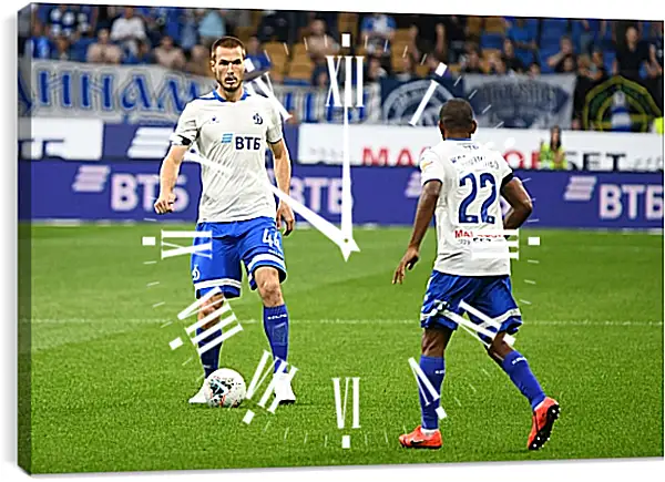 Часы картина - Контроль мяча. ФК Динамо Москва. FC Dynamo Moscow Часы картина - Контроль мяча. ФК Динамо Москва. FC Dynamo Moscow