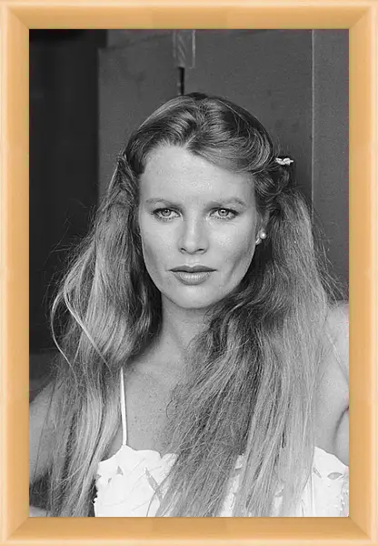 Картина в раме - Ким Бейсингер. Kim Basinger Картина в раме - Ким Бейсингер. Kim Basinger