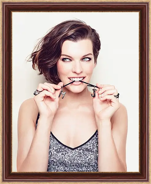 Картина в раме - Милла Йовович. Milla Jovovich Картина в раме - Милла Йовович. Milla Jovovich