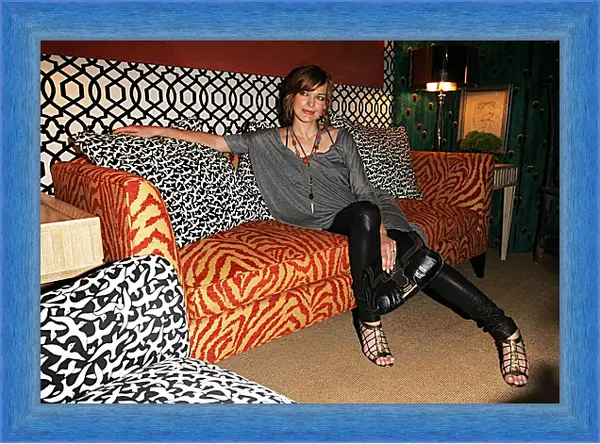 Картина в раме - Милла Йовович. Milla Jovovich Картина в раме - Милла Йовович. Milla Jovovich
