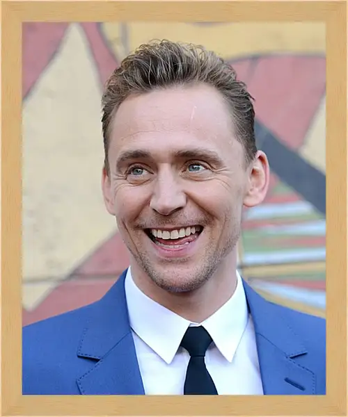 Картина в раме - Том Хиддлстон. Thomas Hiddleston Картина в раме - Том Хиддлстон. Thomas Hiddleston