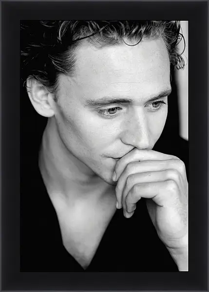 Картина в раме - Том Хиддлстон. Thomas Hiddleston Картина в раме - Том Хиддлстон. Thomas Hiddleston
