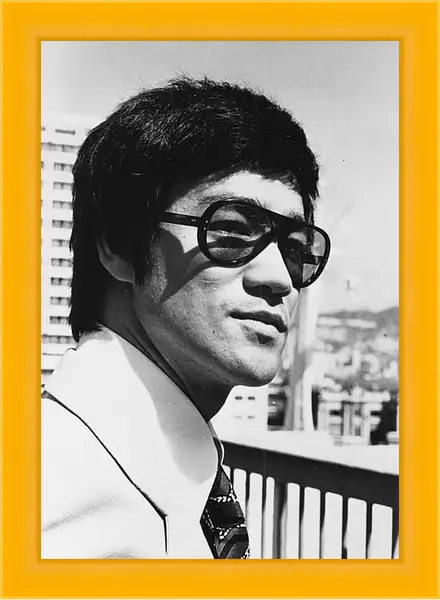 Картина в раме - Брюс Ли (Bruce Lee) Картина в раме - Брюс Ли (Bruce Lee)
