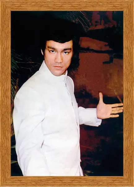 Картина в раме - Брюс Ли (Bruce Lee) Картина в раме - Брюс Ли (Bruce Lee)