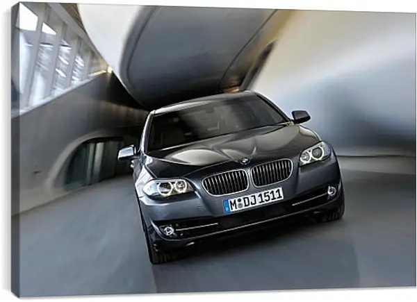 Постер на подрамнике - BMW в движении Постер на подрамнике - BMW в движении