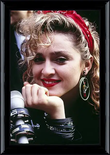 Картина в раме - Madonna - Мадонна
Картина в раме - Madonna - Мадонна