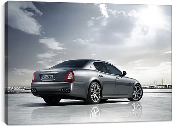 Постер на подрамнике - Maserati Quattroporte Постер на подрамнике - Maserati Quattroporte