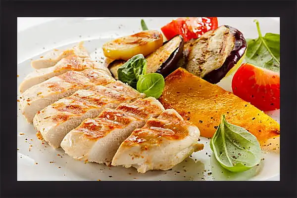 Картина в раме - Вкусненькая еда на тарелочке Картина в раме - Вкусненькая еда на тарелочке