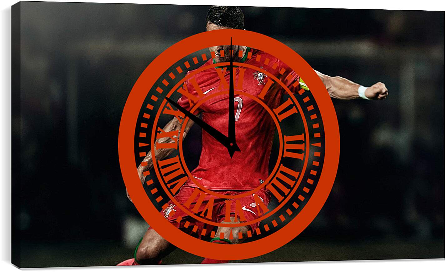 Часы картина - Криштиану Роналду перед ударом.