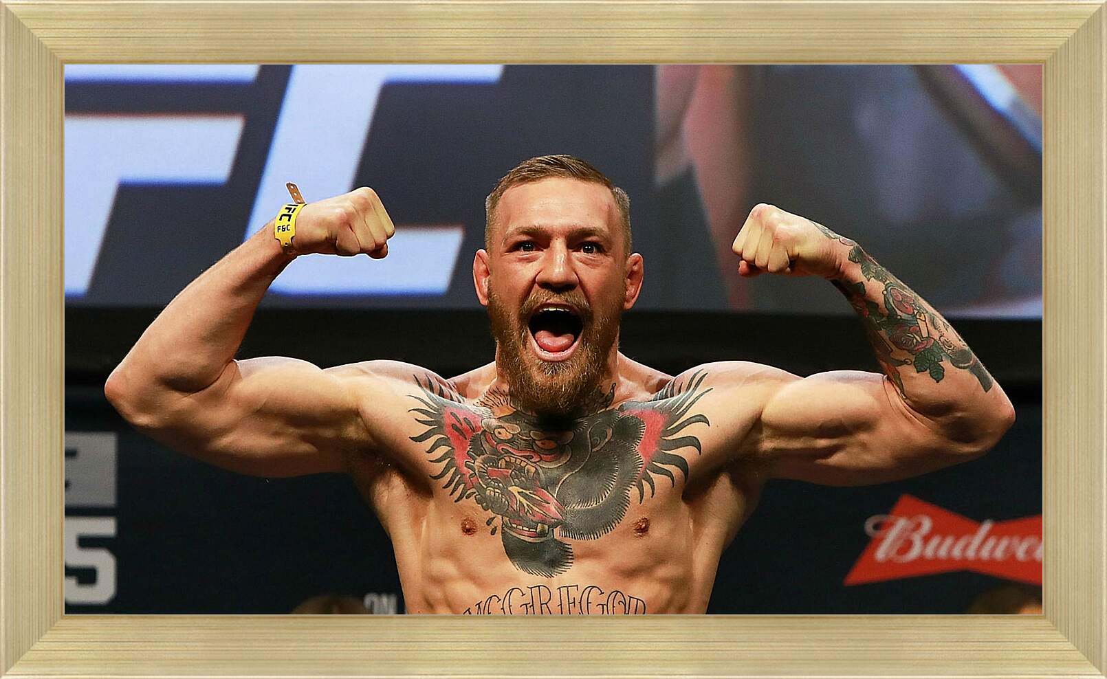 Картина в раме - UFC. MMA. Конор МакГрегор демонстрирует мышцы.