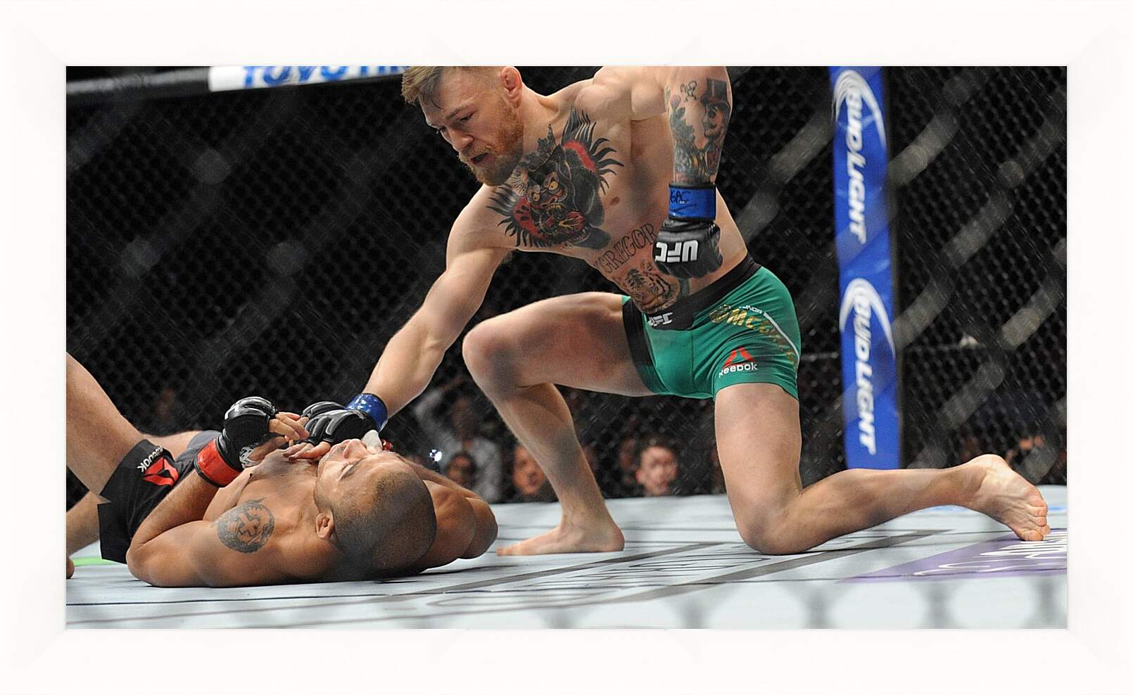 Картина в раме - UFC. MMA. Конор МакГрегор в бою.