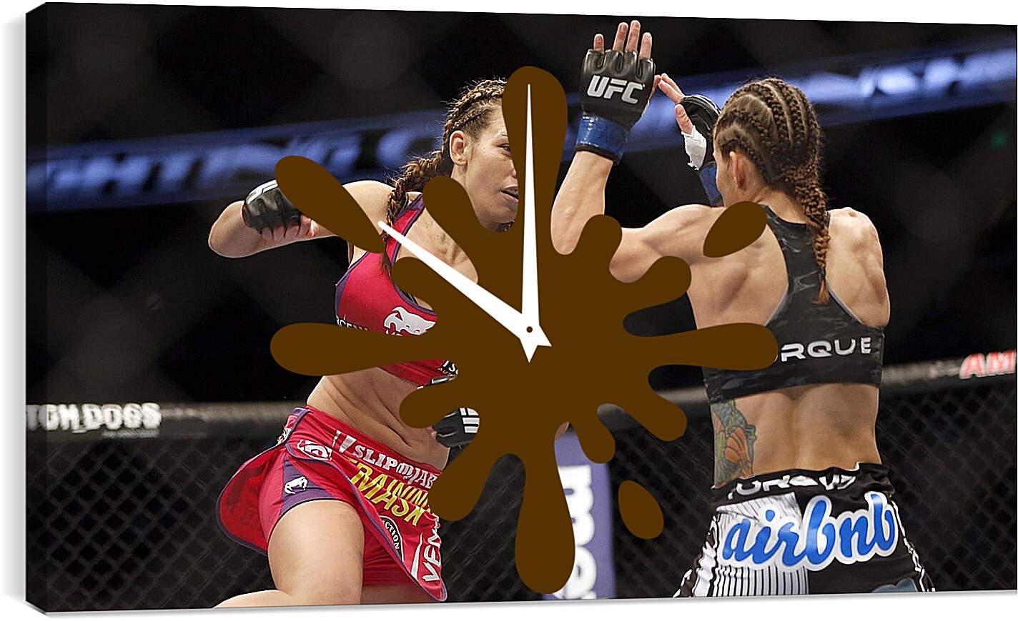 Часы картина - UFC. MMA. Бой. Девушки.