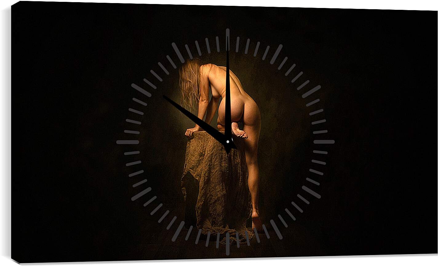 Часы картина - Девушка в наклоне. Обнажённая. Эротика