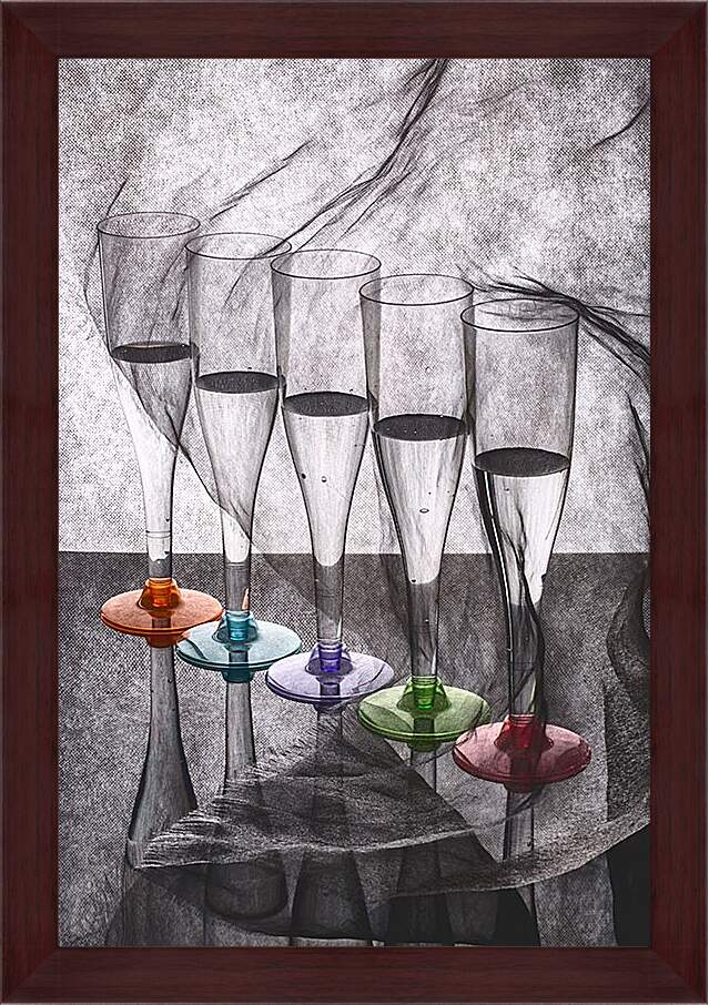 Картина в раме - Натюрморт с бокалами. Валентин Иванцов